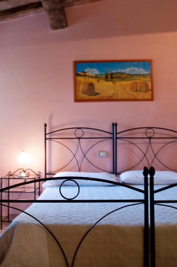 Agriturismo Villa Felice Volterra Szoba fotó